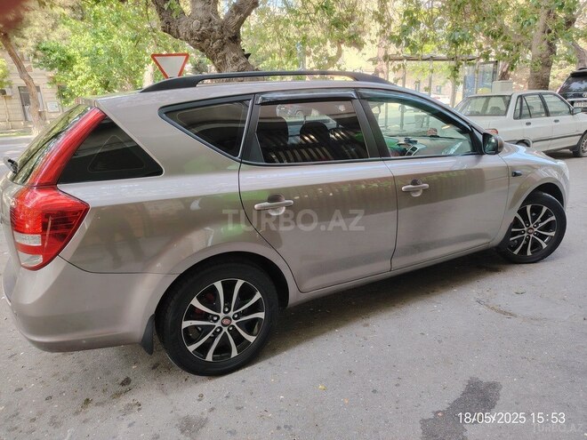Kia Ceed 2011, 256,000 km - 1.6 l - Bakı