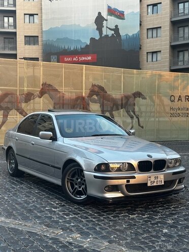 BMW 525 2001, 333,000 km - 2.5 л - Bakı