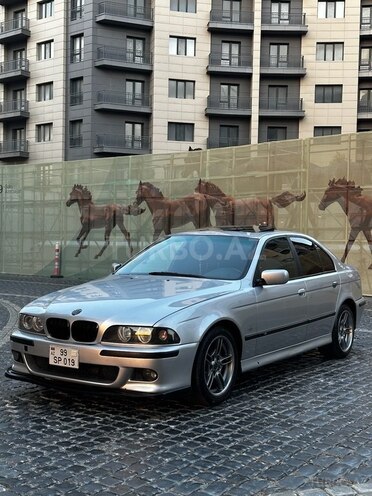 BMW 525 2001, 333,000 km - 2.5 л - Bakı