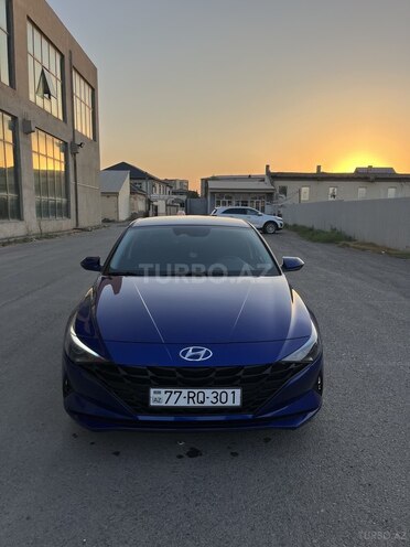 Hyundai Elantra 2023, 23,720 km - 1.6 л - Salyan
