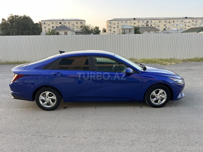 Hyundai Elantra 2023, 23,720 km - 1.6 л - Salyan