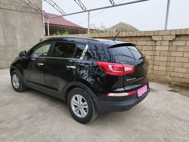 Kia Sportage 2012, 189,000 km - 2.0 l - Salyan