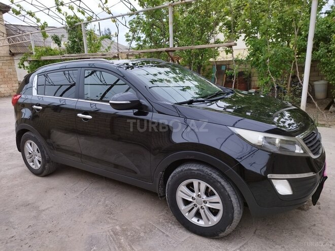 Kia Sportage 2012, 189,000 km - 2.0 l - Salyan