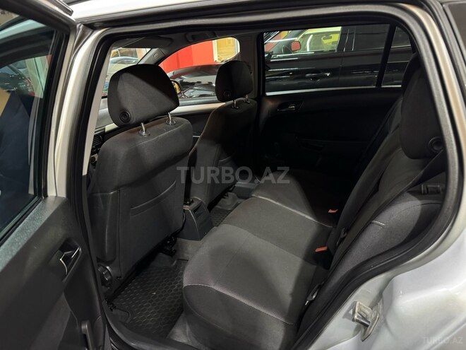 Opel Astra 2010, 260,000 km - 1.7 l - Sumqayıt