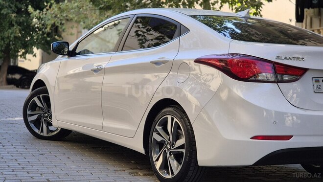 Hyundai Elantra 2015, 209,000 km - 1.8 l - Xırdalan