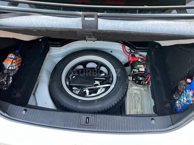 Mercedes E 200 d 2014, 371,109 km - 2.1 л - Ucar