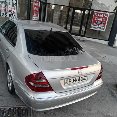 Mercedes E 270 2002, 518,000 km - 2.7 l - Bakı