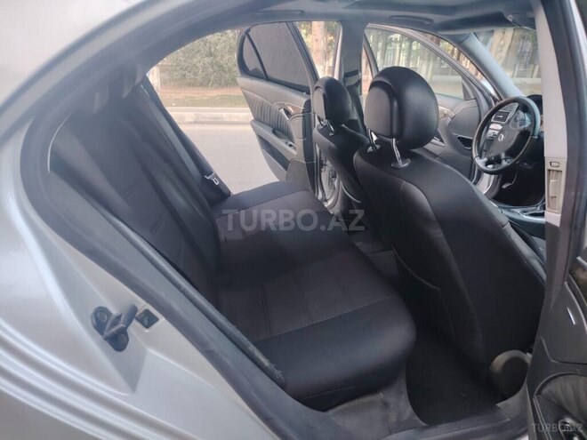 Mercedes E 270 2002, 320,000 km - 2.7 l - Sumqayıt