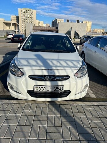 Hyundai Accent 2013, 245,000 km - 1.6 l - Bakı