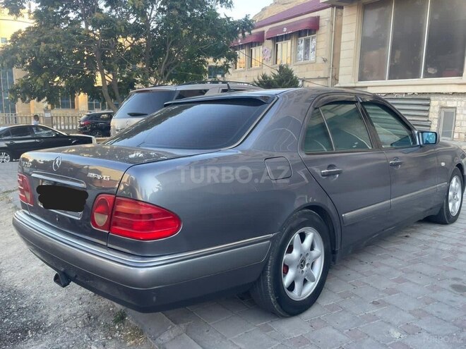Mercedes E 240 1998, 335,000 km - 2.4 l - Bakı
