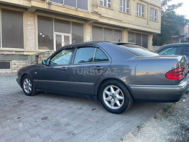 Mercedes E 240 1998, 335,000 km - 2.4 l - Bakı