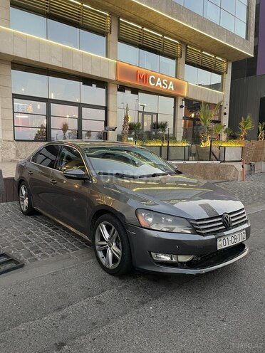 Volkswagen Passat (North America) 2015, 253,000 km - 1.8 l - Bakı