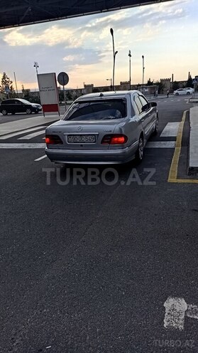 Mercedes E 220 d 1998, 213,000 km - 2.2 l - Sumqayıt