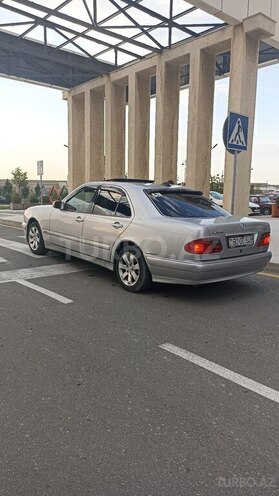 Mercedes E 220 d 1998, 213,000 km - 2.2 l - Sumqayıt