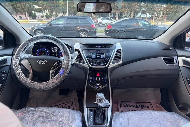 Hyundai Elantra 2015, 100,000 km - 1.8 л - Sumqayıt