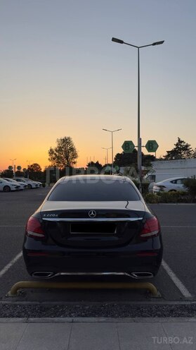 Mercedes E 220 d 2019, 194,500 km - 2.0 l - Bakı