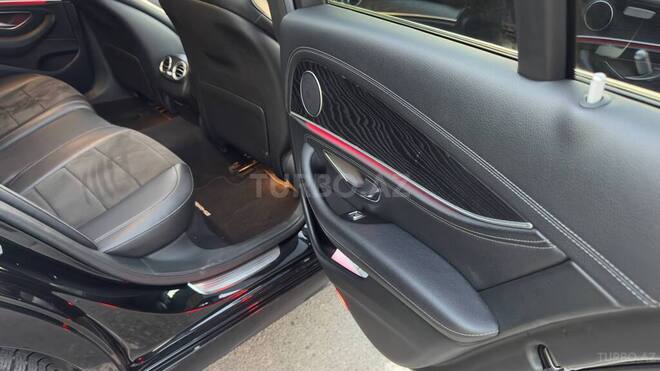 Mercedes E 220 d 2019, 194,500 km - 2.0 l - Bakı