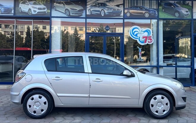 Opel Astra 2009, 215,000 km - 1.4 l - Sumqayıt