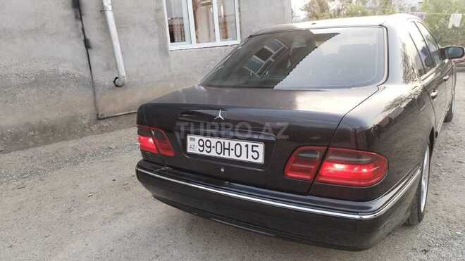 Mercedes E 270 2001, 791,665 km - 2.7 l - Astara