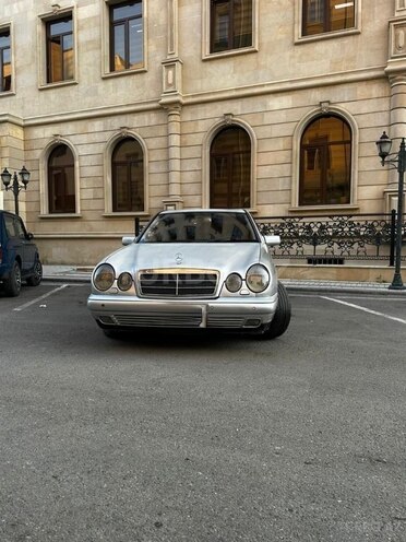 Mercedes E 240 1997, 441,395 km - 2.4 l - Bakı