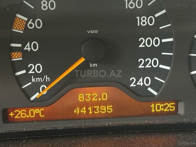 Mercedes E 240 1997, 441,395 km - 2.4 l - Bakı