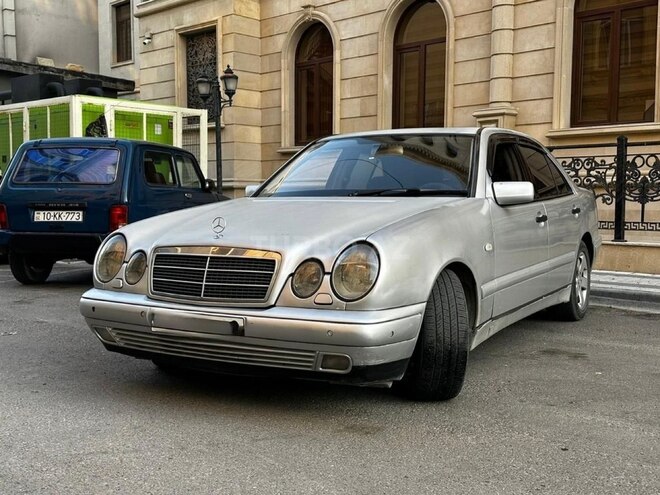 Mercedes E 240 1997, 441,395 km - 2.4 l - Bakı