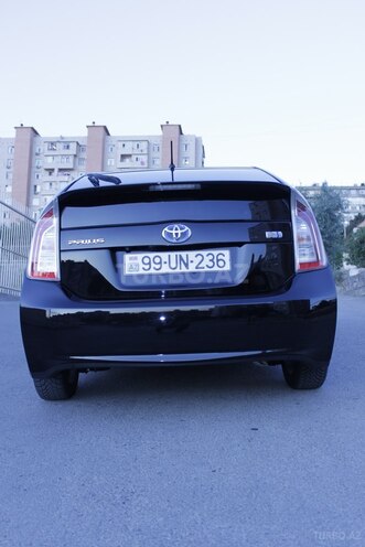 Toyota Prius 2015, 402,336 km - 1.8 l - Bakı