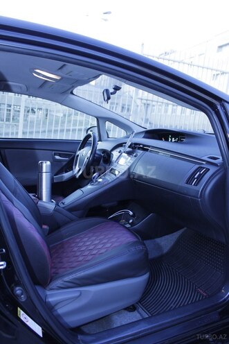 Toyota Prius 2015, 402,336 km - 1.8 l - Bakı