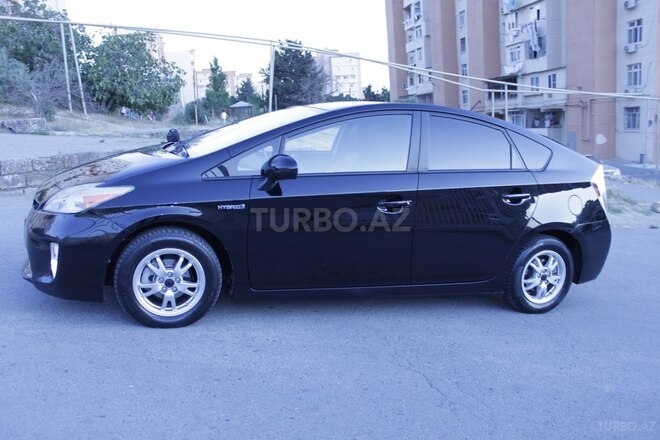Toyota Prius 2015, 402,336 km - 1.8 l - Bakı