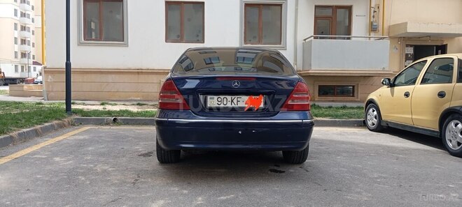 Mercedes C 200 2001, 460,000 km - 2.0 l - Yardımlı