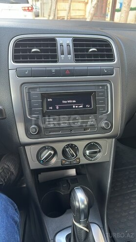 Volkswagen Polo 2019, 90,000 km - 1.6 л - Bakı