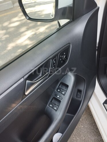 Volkswagen Jetta 2011, 241,529 km - 2.5 l - Mingəçevir