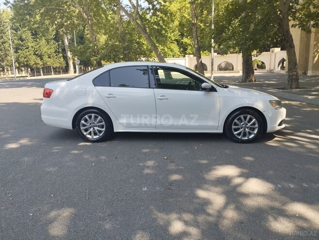 Volkswagen Jetta 2011, 241,529 km - 2.5 l - Mingəçevir