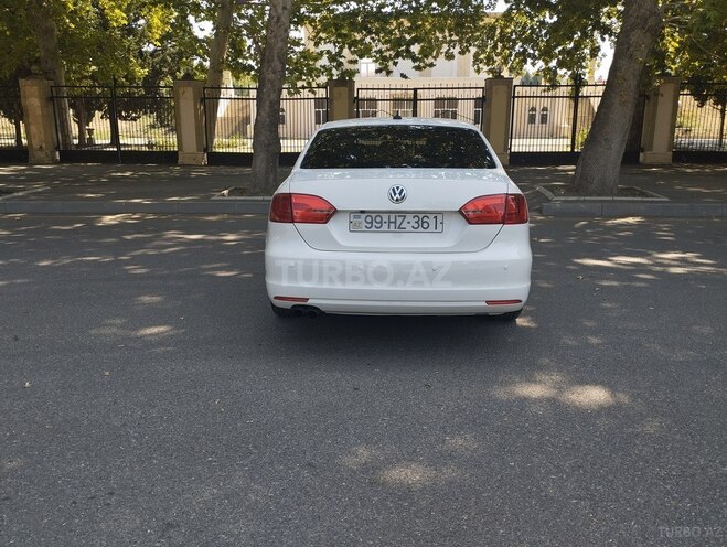 Volkswagen Jetta 2011, 241,529 km - 2.5 l - Mingəçevir