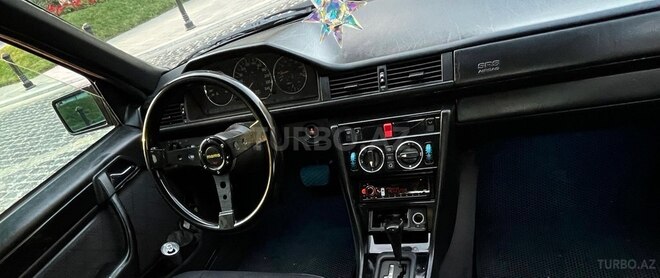 Mercedes E 220 1995, 270,000 km - 2.2 l - Bakı