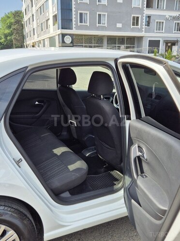 Volkswagen Polo 2015, 293,000 km - 1.6 л - Lənkəran