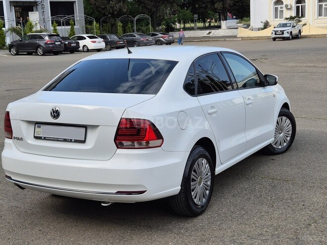 Volkswagen Polo 2015, 293,000 km - 1.6 л - Lənkəran