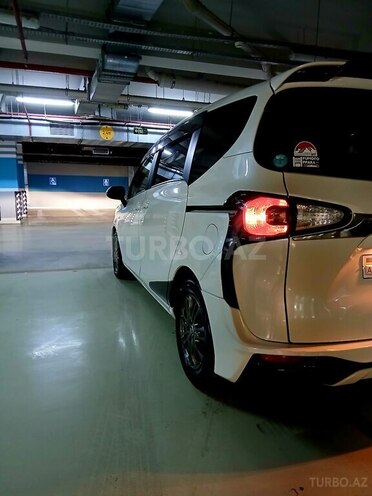 Toyota Sienta 2016, 6,800 km - 1.5 l - Bakı
