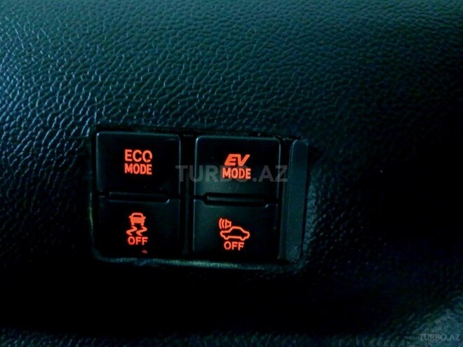 Toyota Sienta 2016, 6,800 km - 1.5 l - Bakı