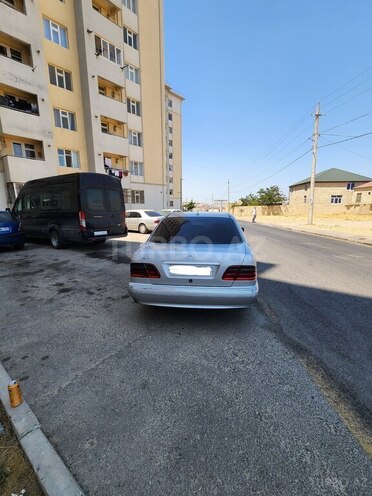 Mercedes E 220 d 2001, 358,600 km - 2.2 l - Cəlilabad