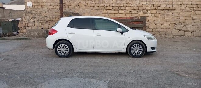 Toyota Auris 2007, 215,000 km - 1.4 л - Bakı