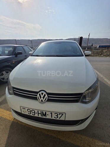 Volkswagen Polo 2014, 220,000 km - 1.6 l - Bakı