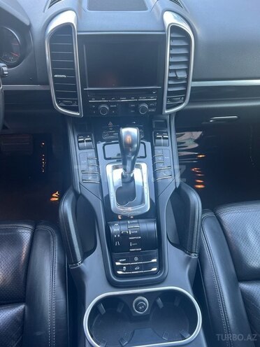 Porsche Cayenne 2011, 174,500 km - 3.6 l - Bakı