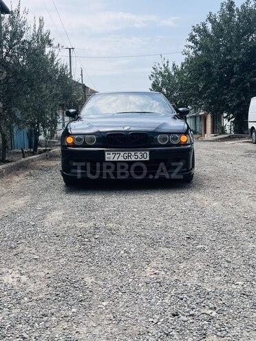 BMW 530 2001, 327,000 km - 3.0 l - Yevlax