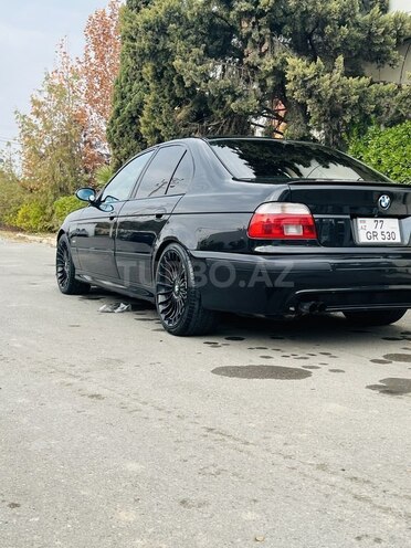 BMW 530 2001, 327,000 km - 3.0 l - Yevlax