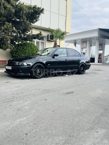 BMW 530 2001, 327,000 km - 3.0 l - Yevlax