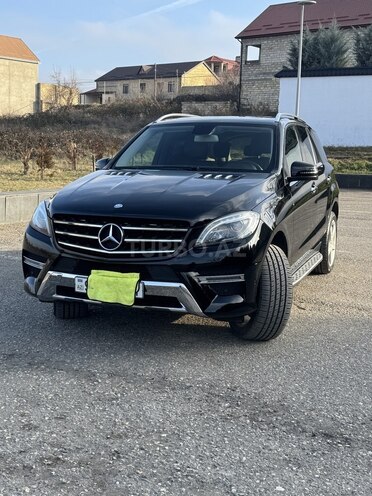 Mercedes ML 350 4MATIC 2013, 140,000 km - 3.5 l - Quba