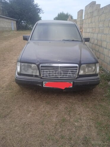 Mercedes E 230 1990, 396,000 km - 2.3 l - Qusar