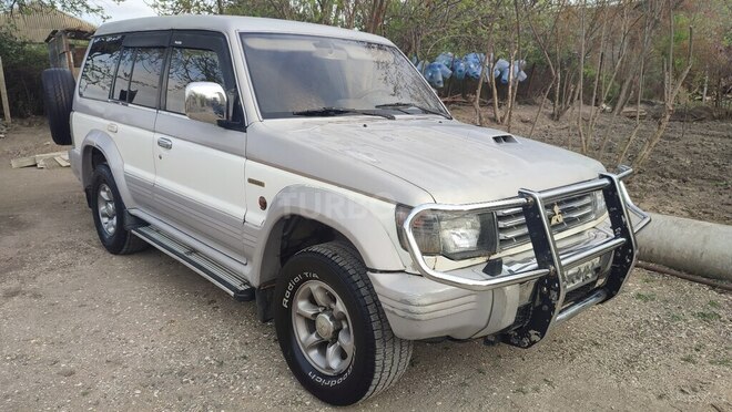 Mitsubishi Pajero 1995, 250,000 km - 2.8 л - Şirvan