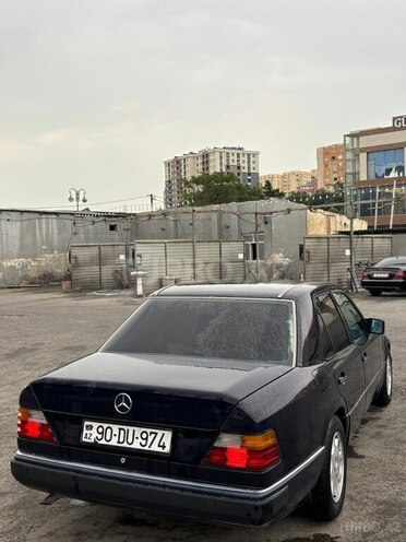 Mercedes E 200 1993, 600,000 km - 2.0 l - Bakı